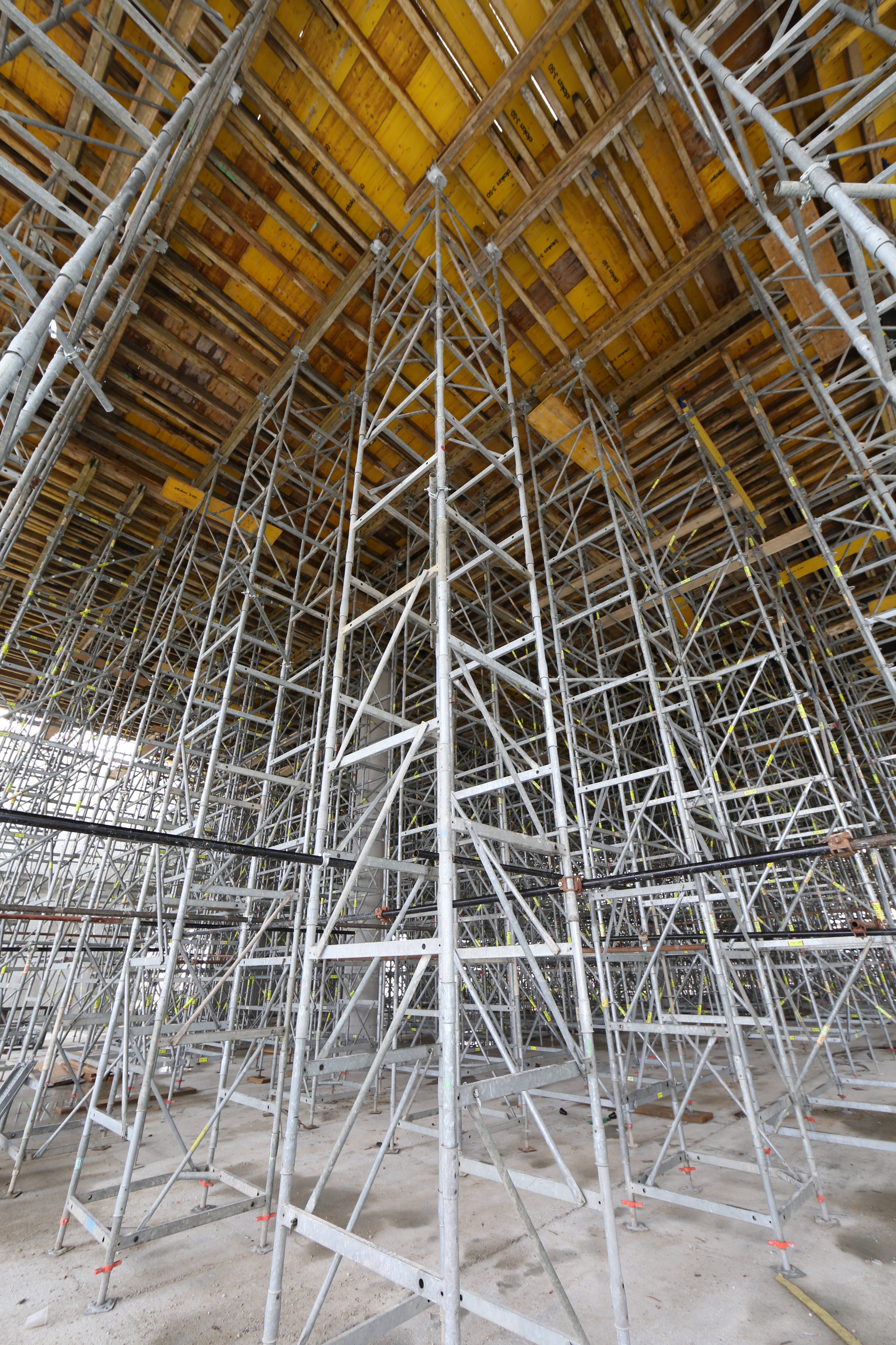 Upravna zgrada i terminali - Kamgrad d.o.o.