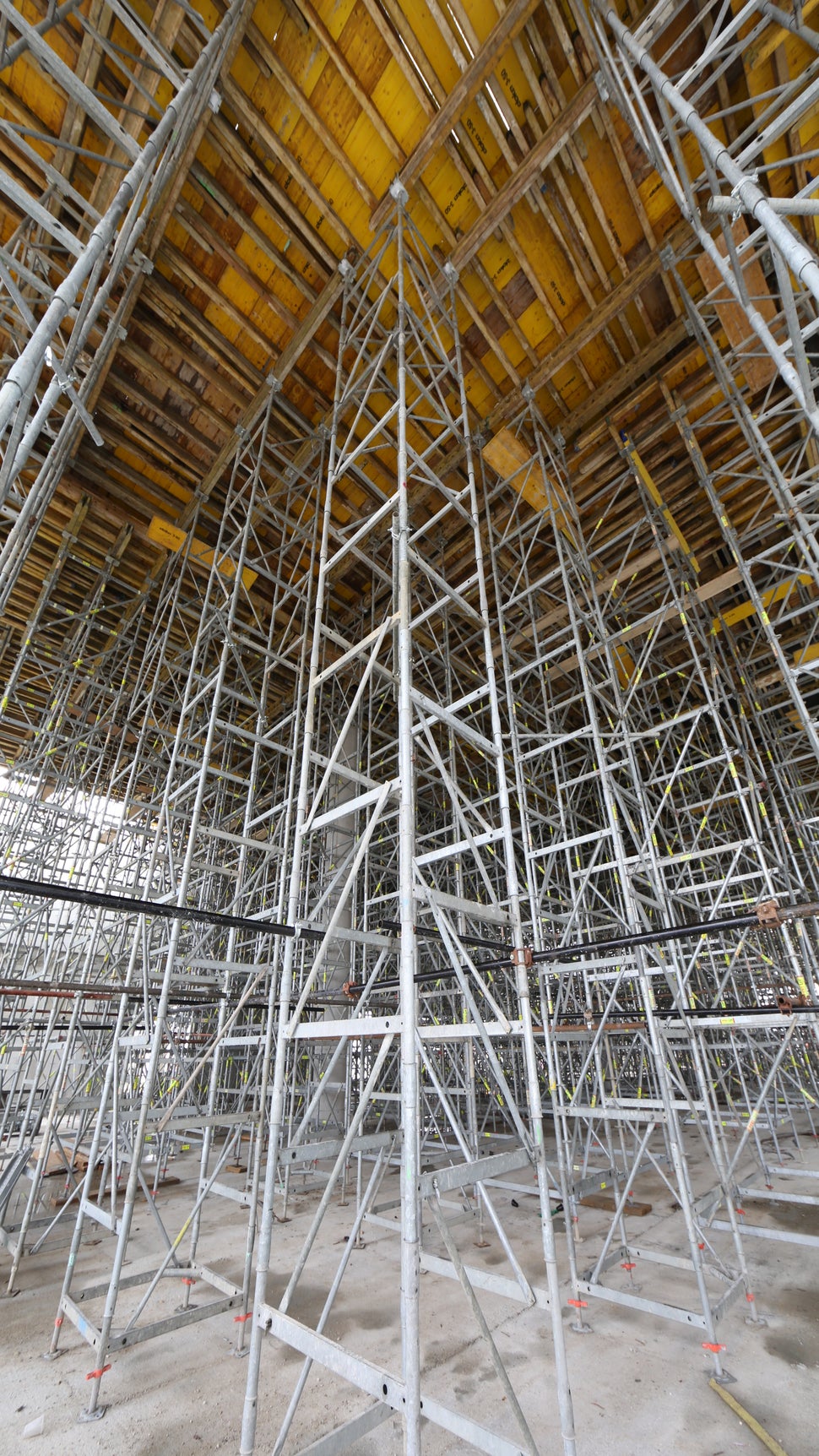 Upravna zgrada i terminali - Kamgrad d.o.o.