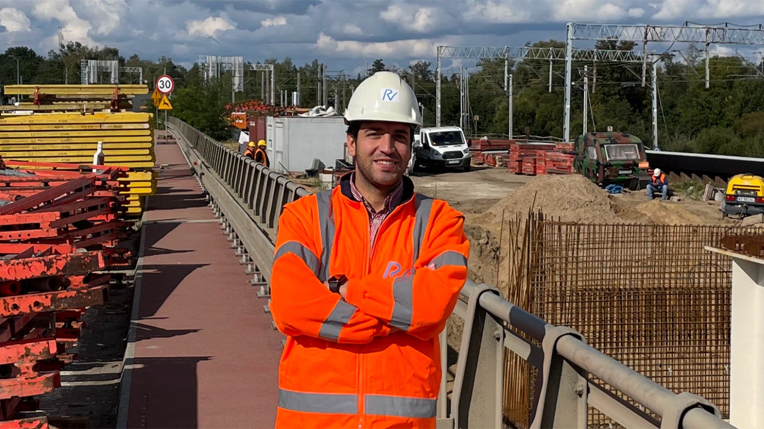 Álvaro González Hernán - Zastępca Dyrektora Kontraktu, Rover Grupo