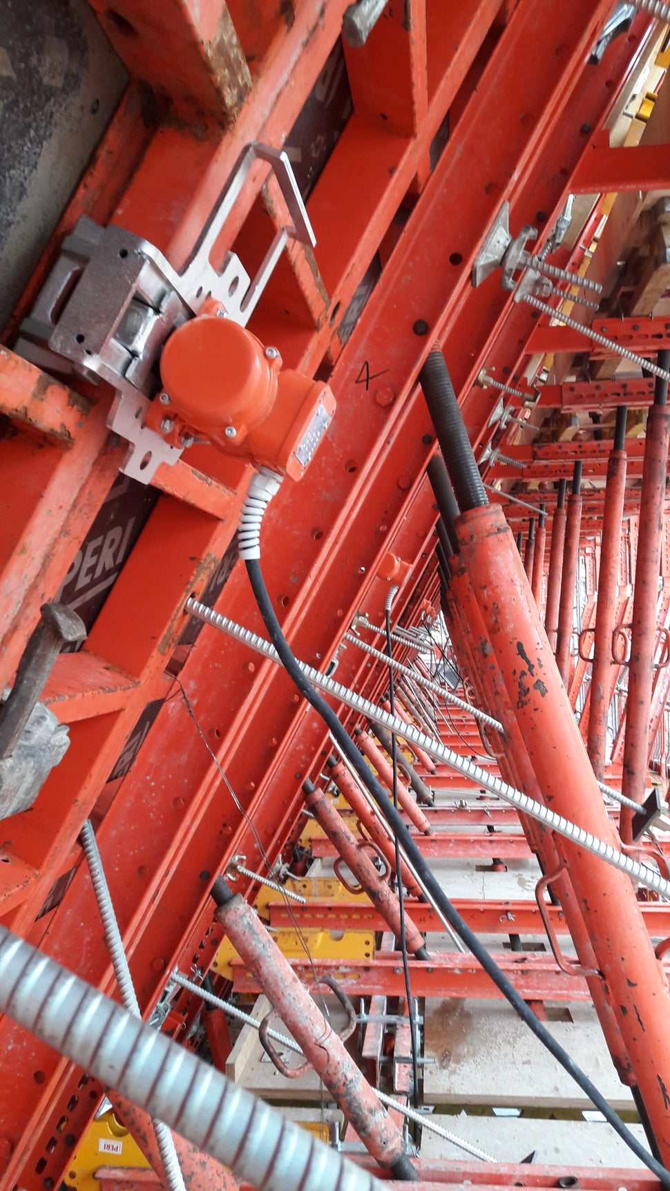 Adaptateur de vibreurs externes sur coffrage TRIO