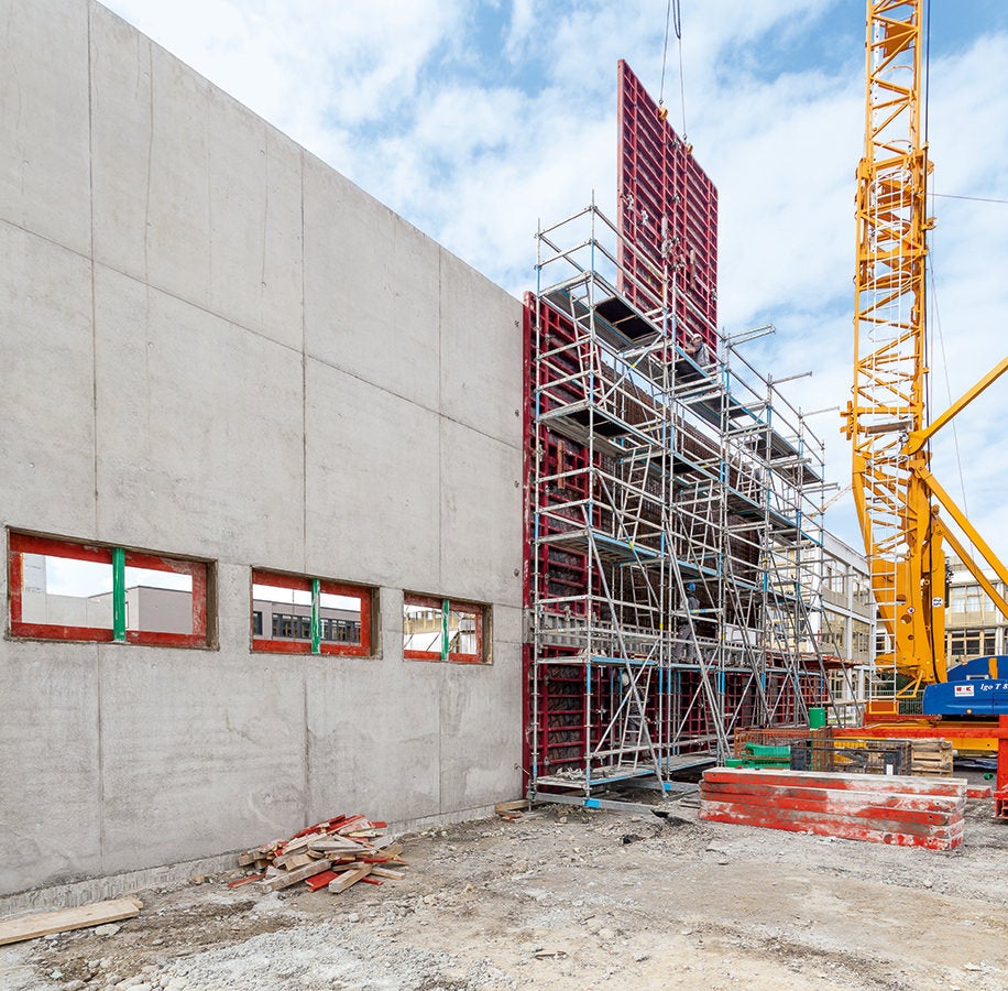 Used without anchors and ballast in front of formwork and walls