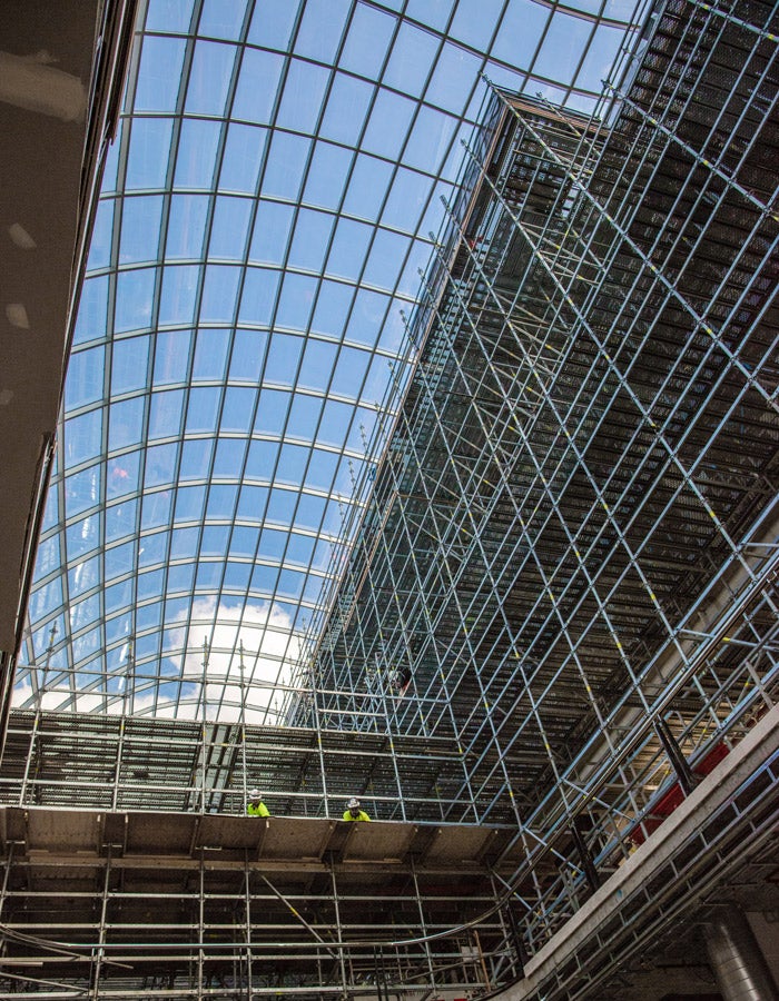 Chadstone Shopping Center (Photo: David McArthur Parallax Photography).