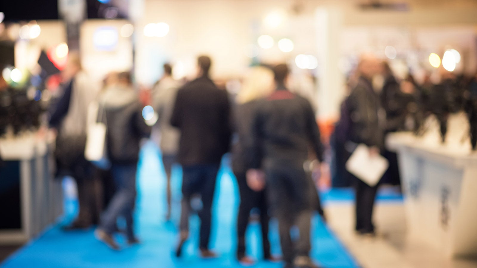 Presso lo stand PERI in diverse fiere per i settori casseforme e impalcature, avviene uno scambio con i diversi gruppi target.