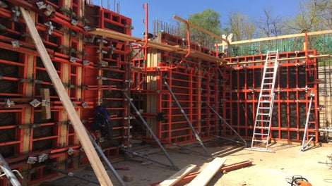 Вертикален кофраж за стени TRIO 330