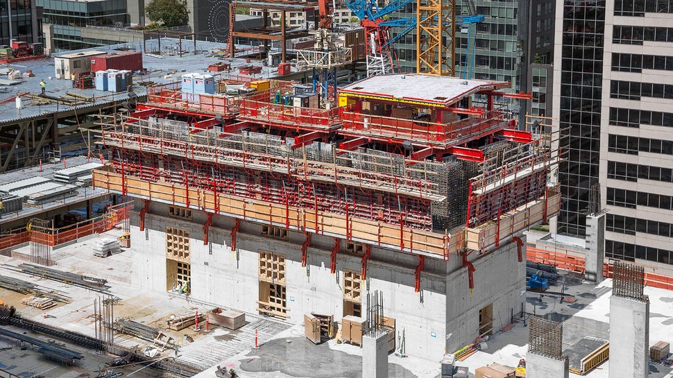 ACS Core 400 self-climbing system speeds construction of Seattle’s tallest hotel toward completion.