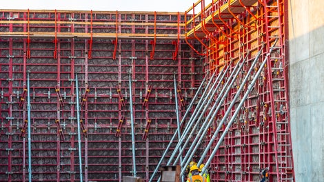 Maximo can be used with regular taper ties or the MX double-sided tie system, providing customers with flexibility based on site conditions.