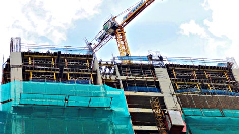 The efficient combination of the MULTI PROP Slab Table and BR Climbing for a reasonable formwork solution