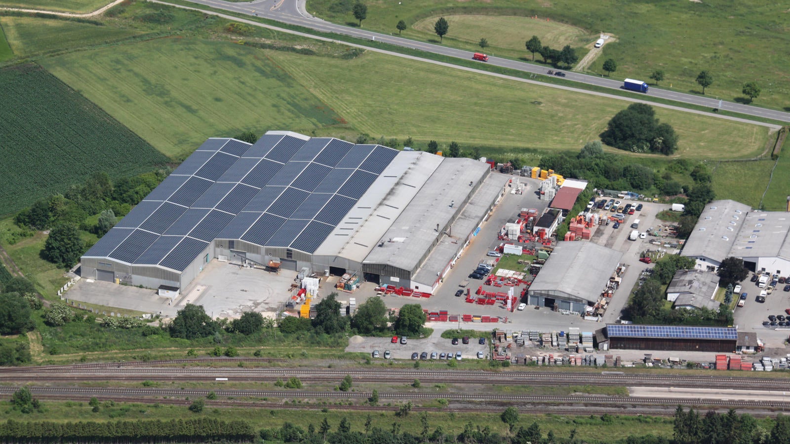 Gebrauchte Schalungen oder Gerüstsysteme aller gängigen Hersteller können über unser Tochterunternehmen schaltec bezogen werden.