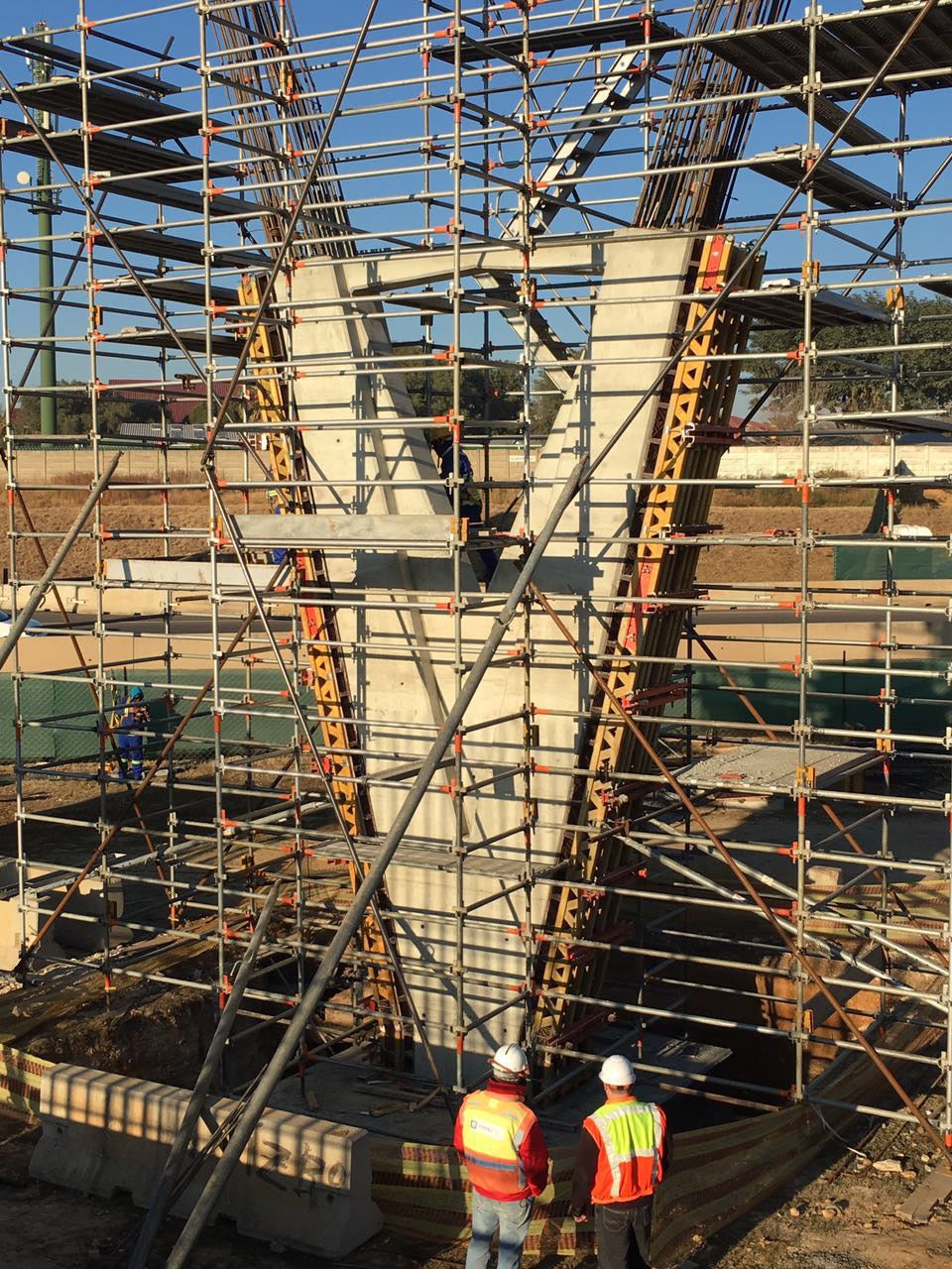 VARIO for pedestrian bridges on the N17 in Ekurhuleni, Gauteng