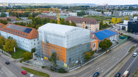 Die Baumaßnahme am Dietrich-Theater Neu-Ulm war durch die innerstädtische Lage und den Umbau bei laufendem Betrieb besonders anspruchsvoll.