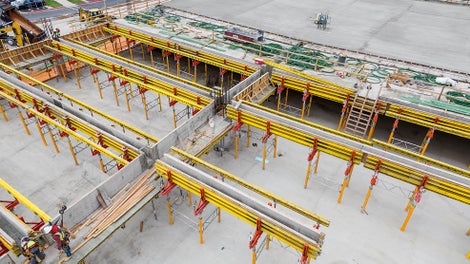 With the GARAGEDECK system, pre-assembled beam forms are set first to create a grid, which is then filled in as the slab formwork is set in place.