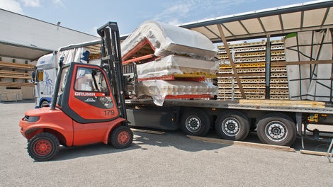 The individually-configured elements were delivered to the construction site on a just-in-time basis and with maximum quality.