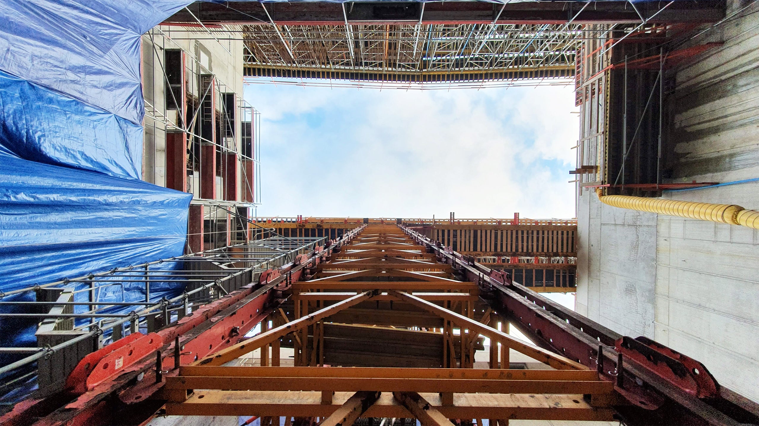 Deepspot, Mszczonów