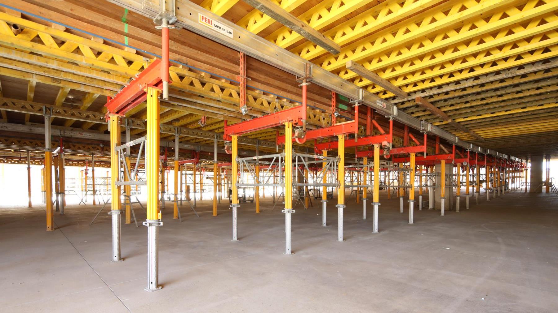 Large spans open up the working area leading to increased productivity of other trades
