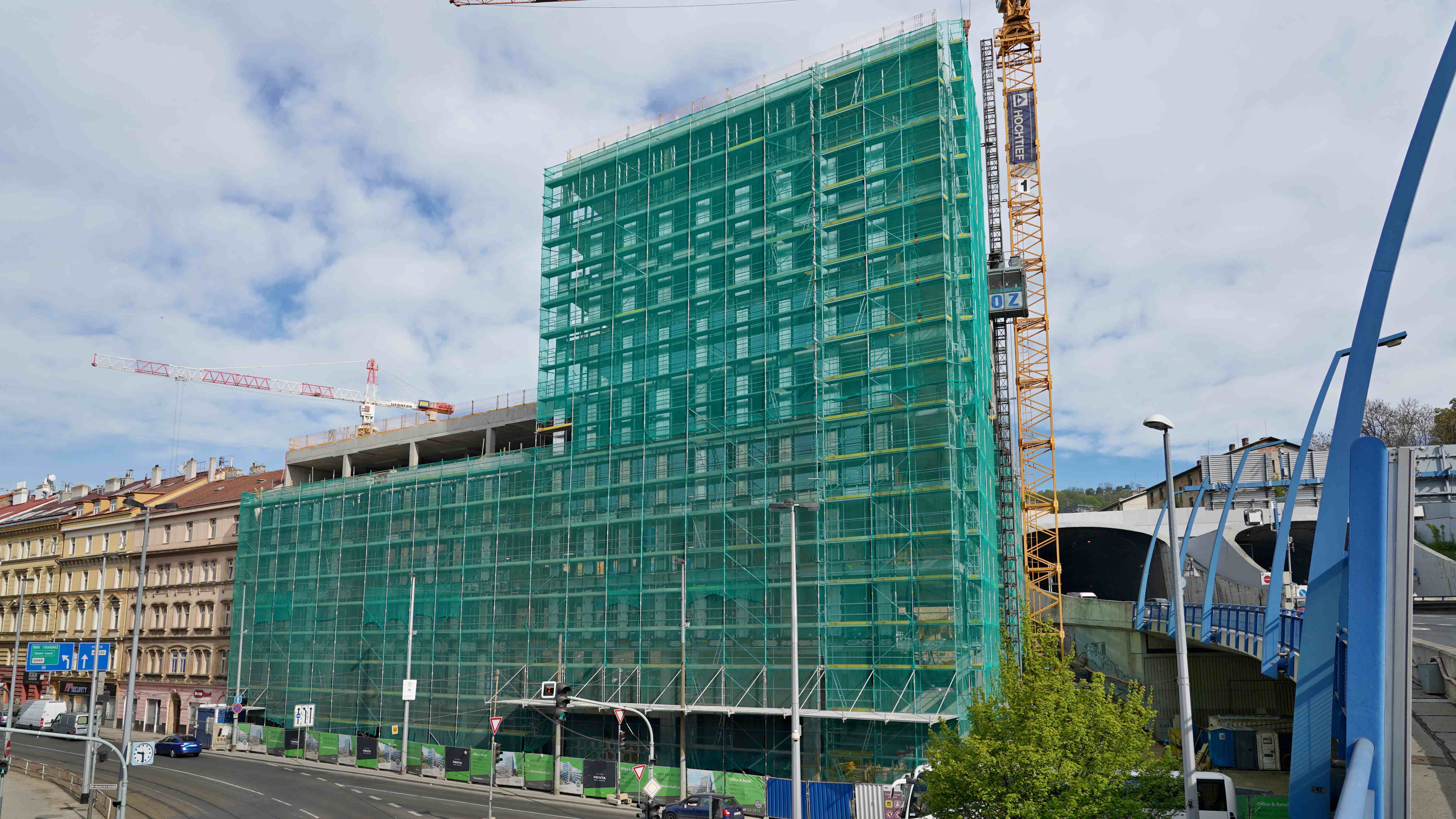 Fasádní lešení PERI UP