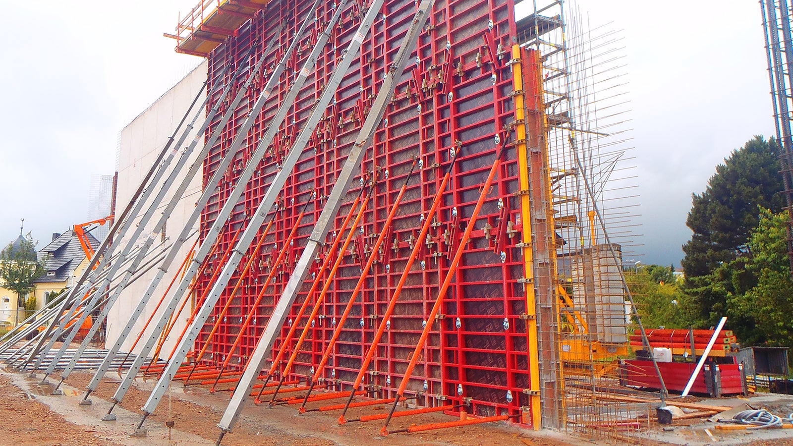 Élément d'arrêt armature pour les sections de voile avec armatures continues <br/>