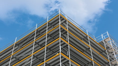 Das Fassadengerüst des PERI UP Gerüstbaukastens verbindet Sicherheit und Wirtschaftlichkeit in idealer Weise. <br/>