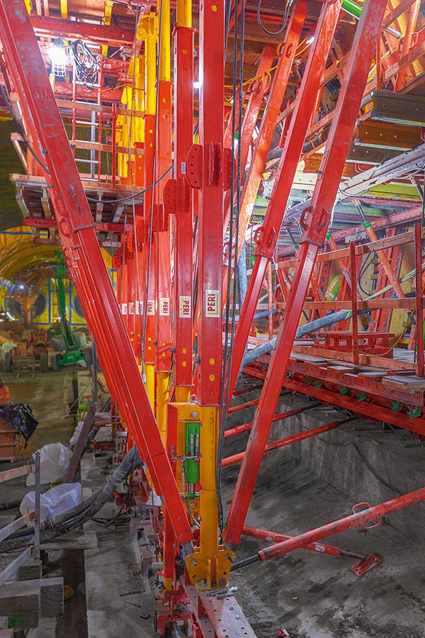 When adapting to match the change in the cross-section, the patented Telescopic Posts could be quickly adjusted to the correct length in just a few easy steps.