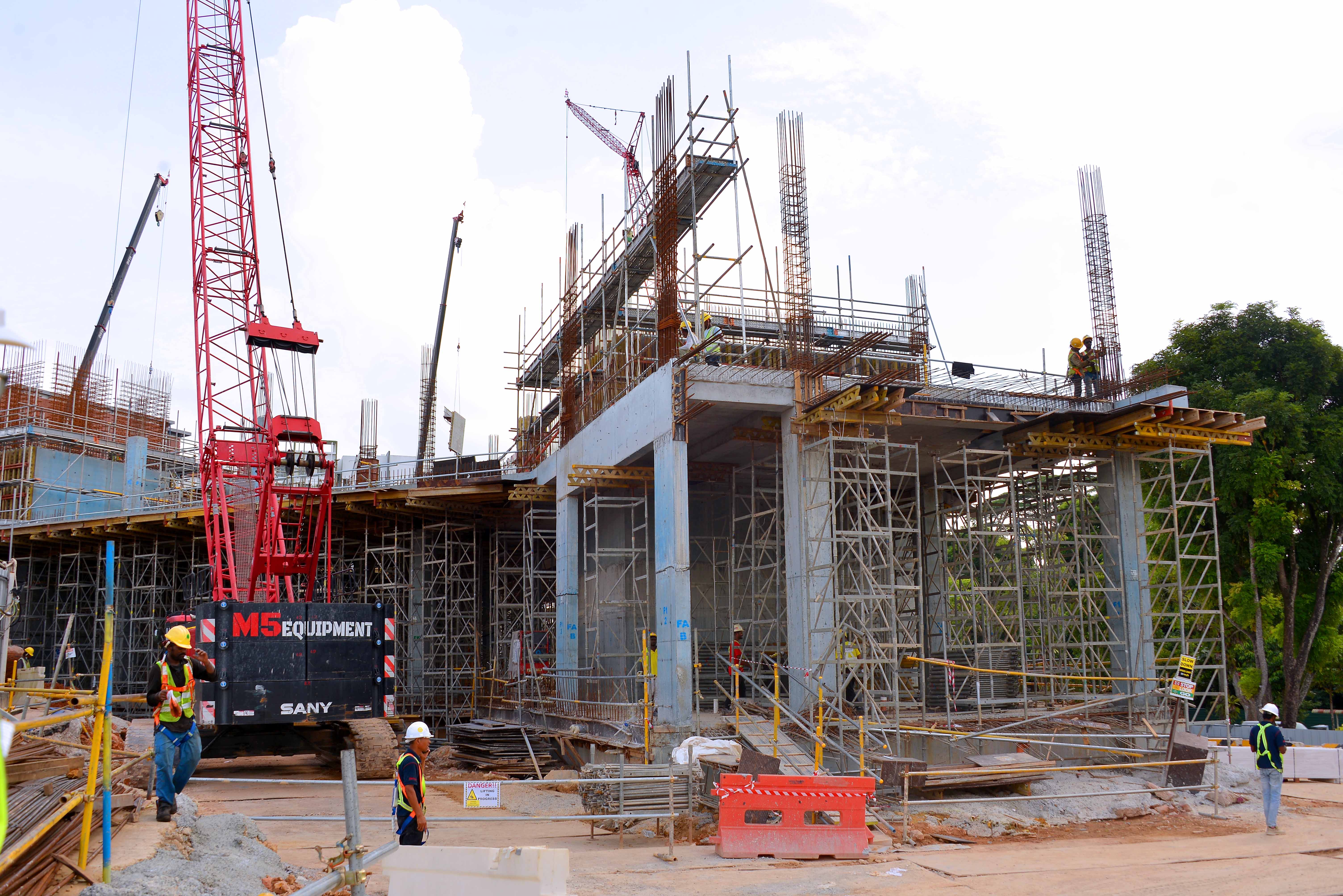 Ongoing installation of rebar for columns in block F