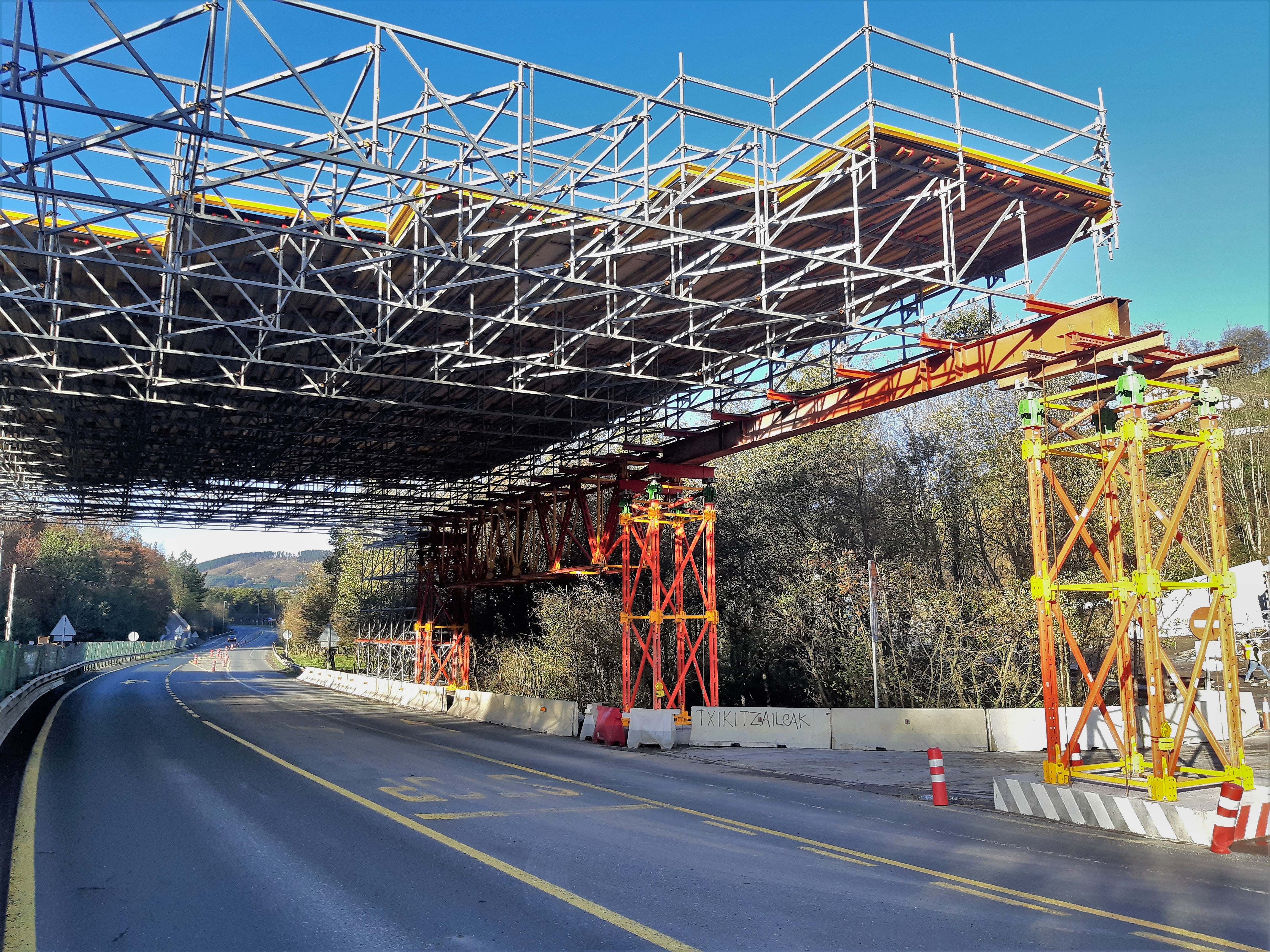 Pórtico Protección N-636