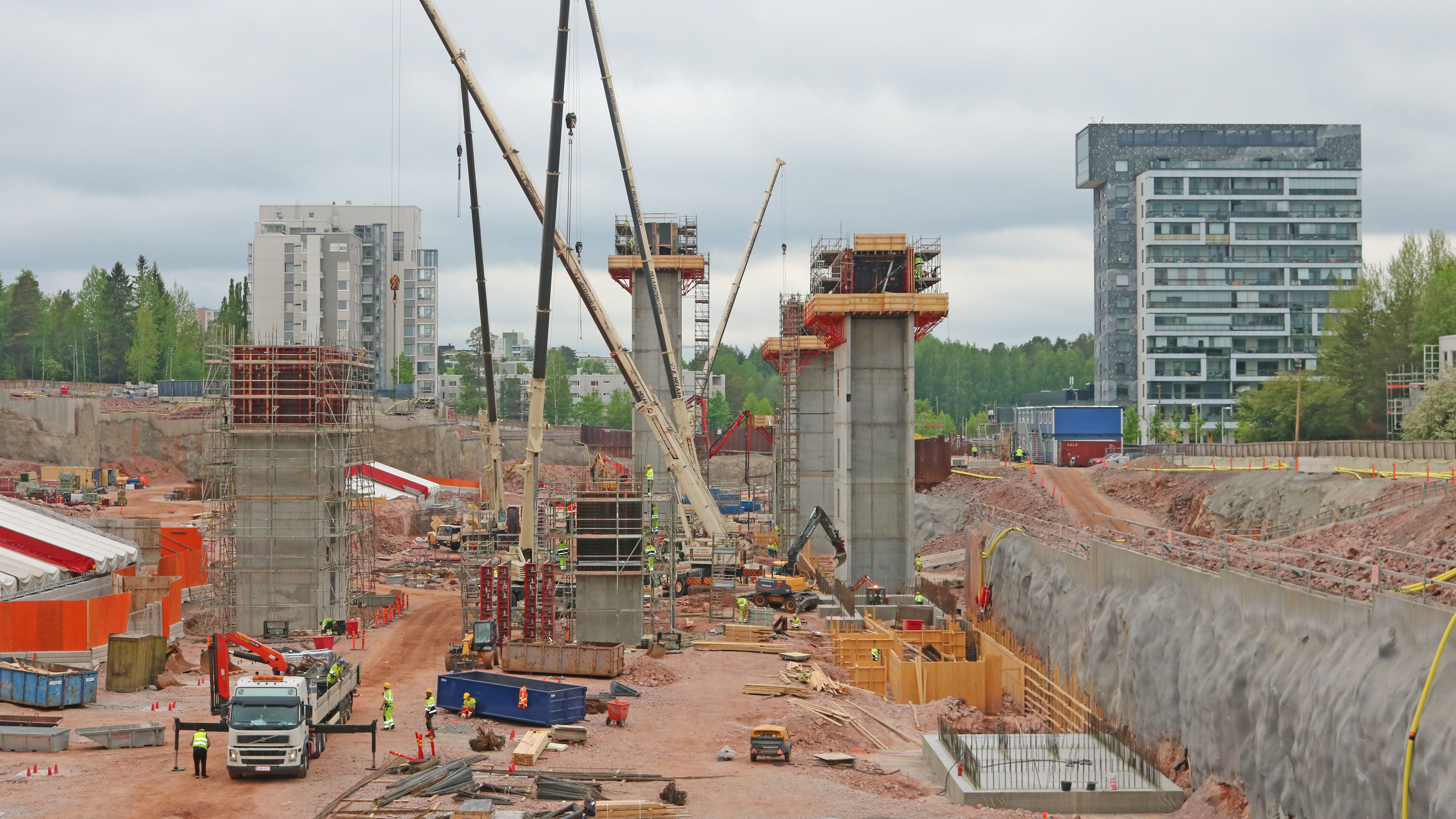 Uusi Lippulaiva rakentuu Espoonlahden tulevan metroaseman päälle. 