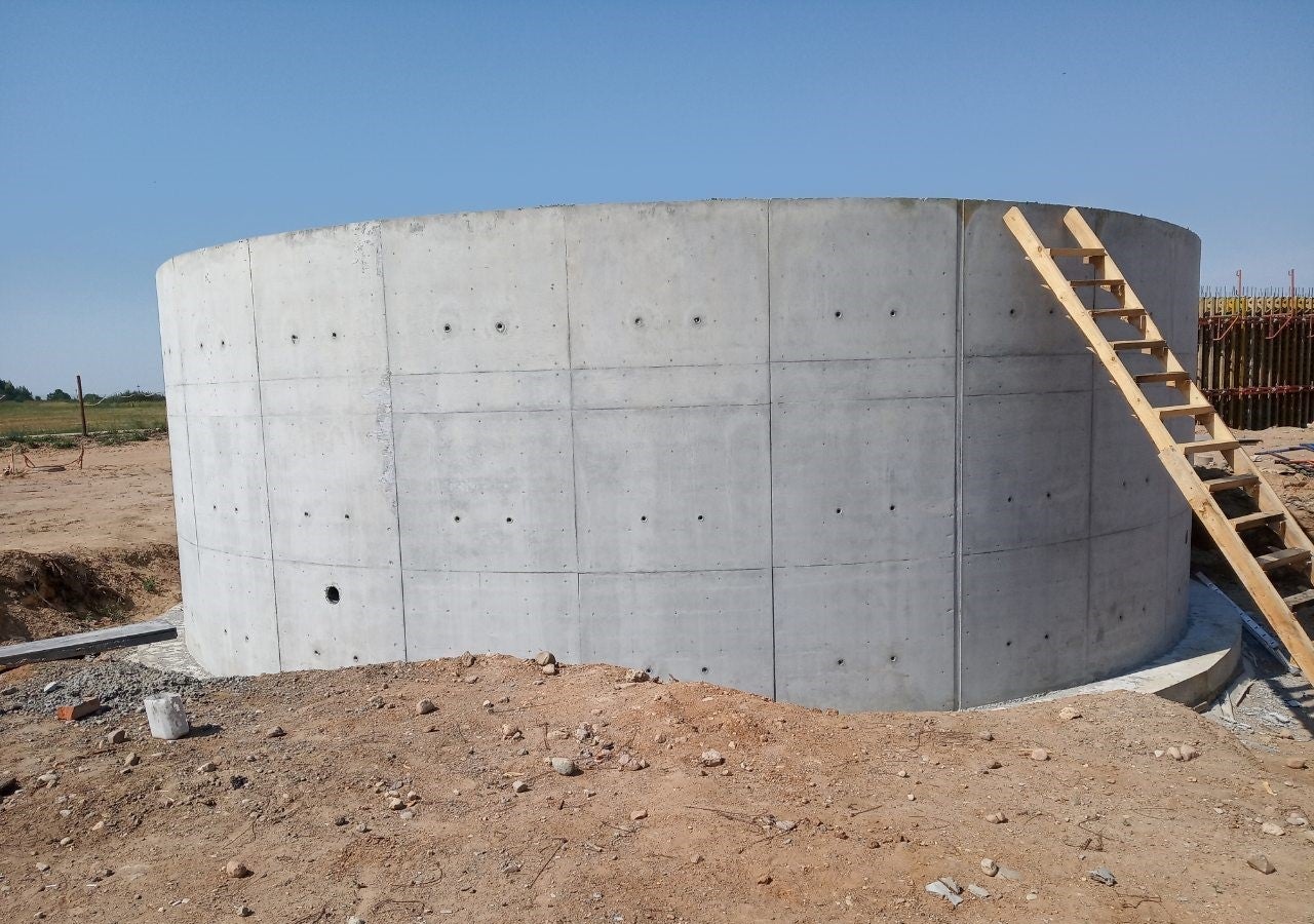 Забетонированная конструкция