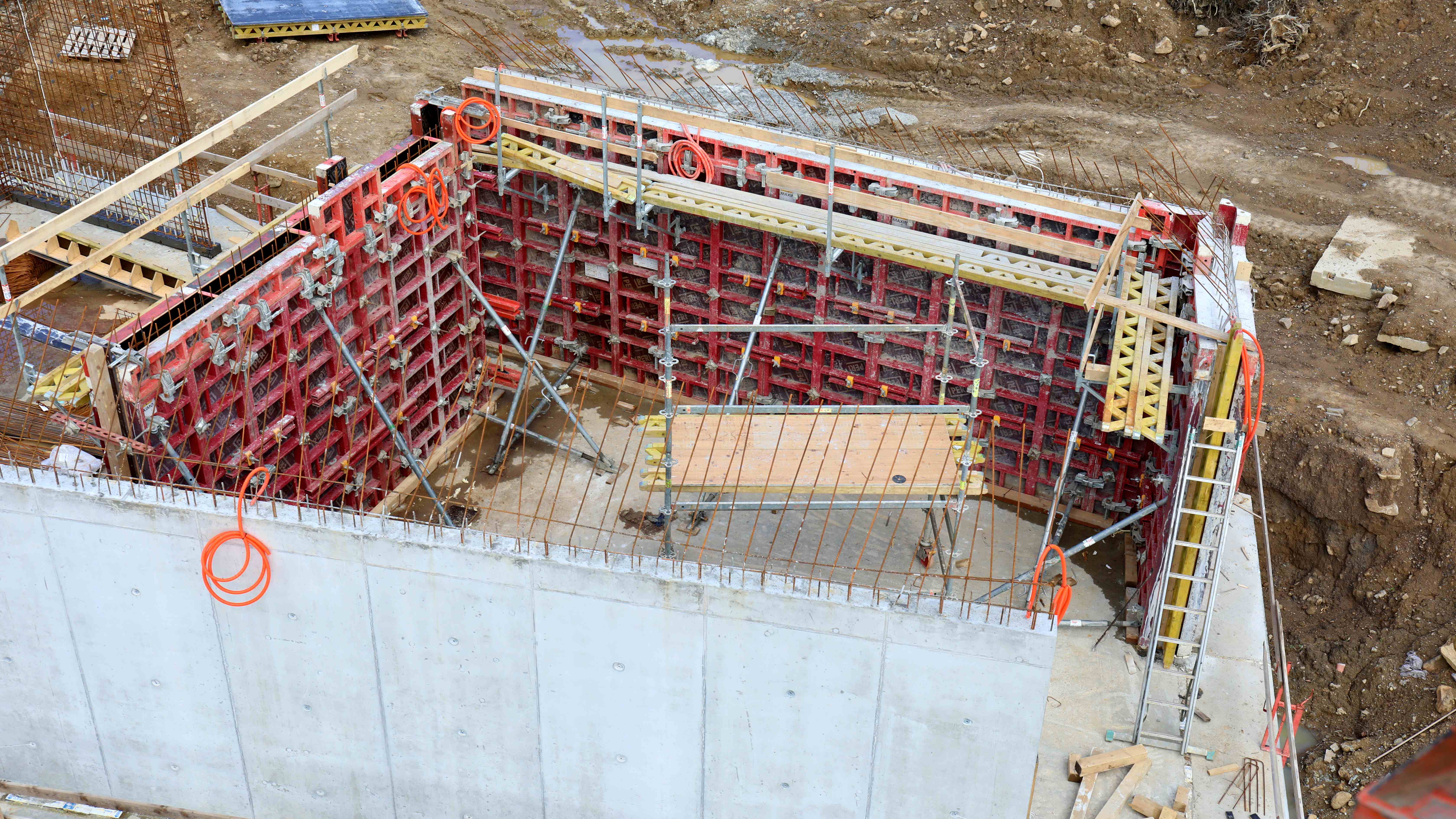 Vila Čeladná: provádění pohledových stěn systémem MAXIMO 300