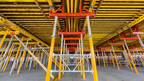 Standard rental components are used to form the beams and support the GARAGEDECK slab tables.