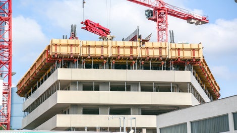 Deckentisch mit Volleinhausung