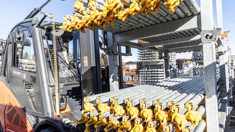 By minimizing the number of parts for quick assembly and removal, as well as reducing investments, PERI UP keeps scaffolding jobs as simple and effective as possible.