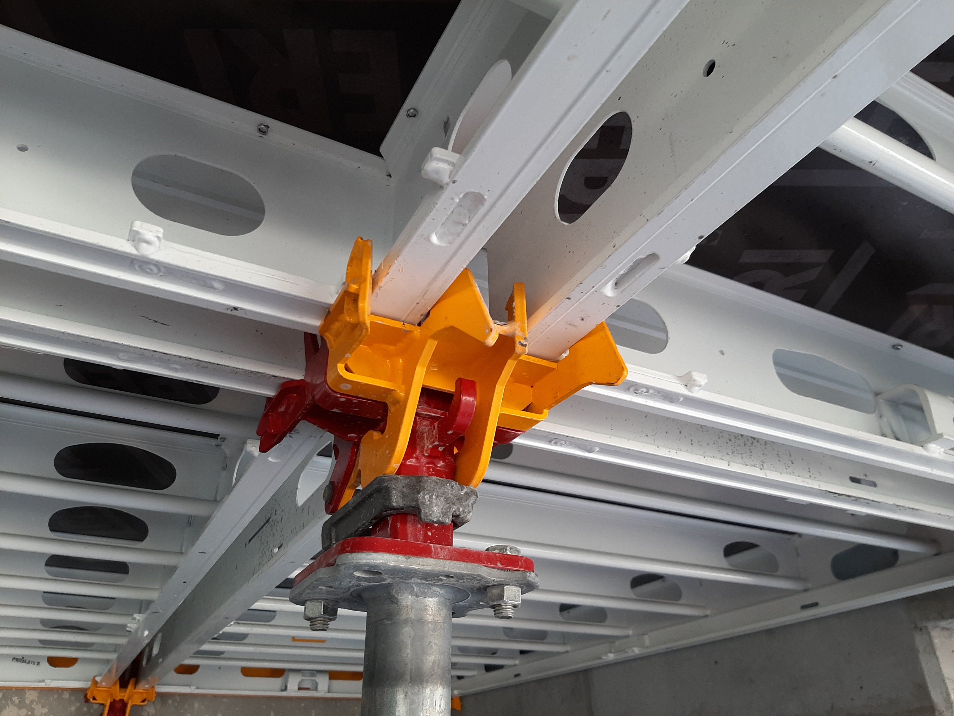 Une seule tête pour toutes les positions