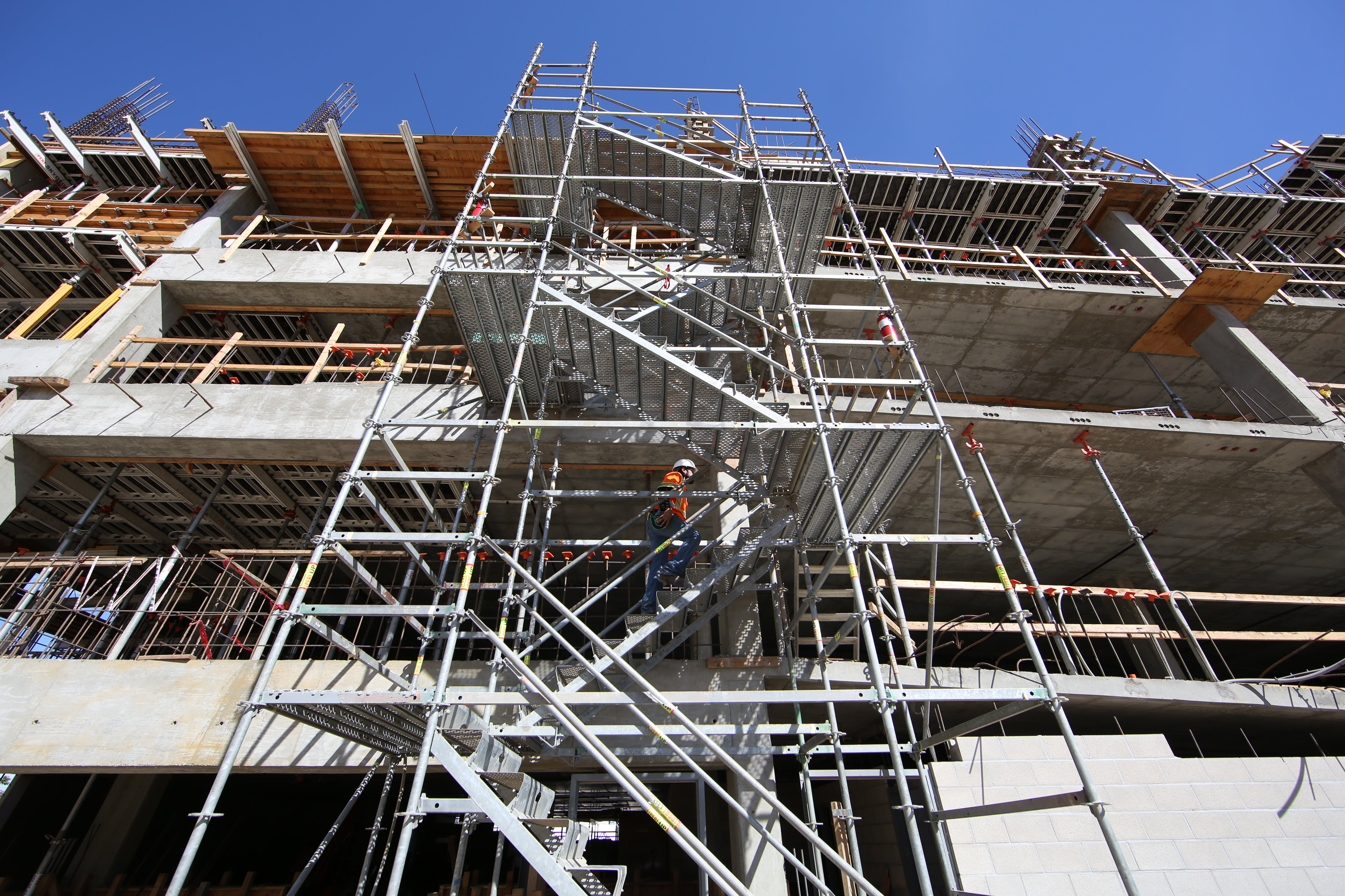 PERI UP Flex Stair towers were used to provide access to the six-story structure throughout the duration of the project