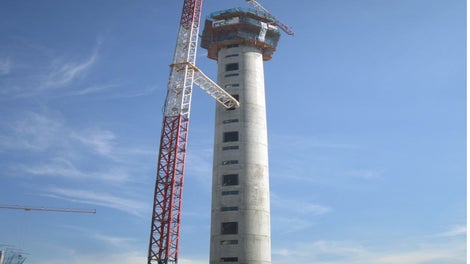 La fachada estará compuesta por 20 hélices girando en un tronco de pirámide de 67.5m de altura