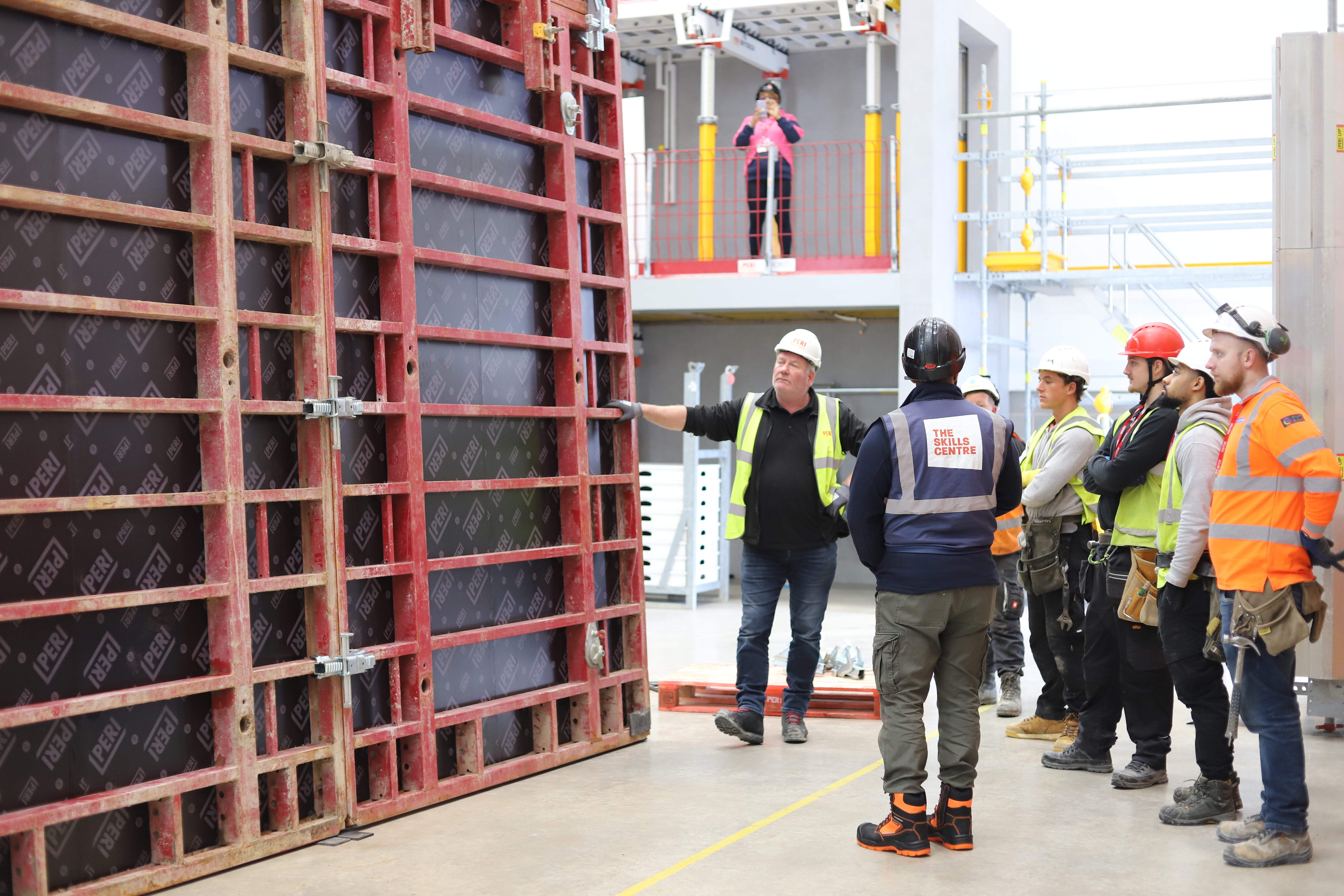 PERI UK and The Skills Centre have continued a collaboration to offer an excellent training scheme for students of formwork.