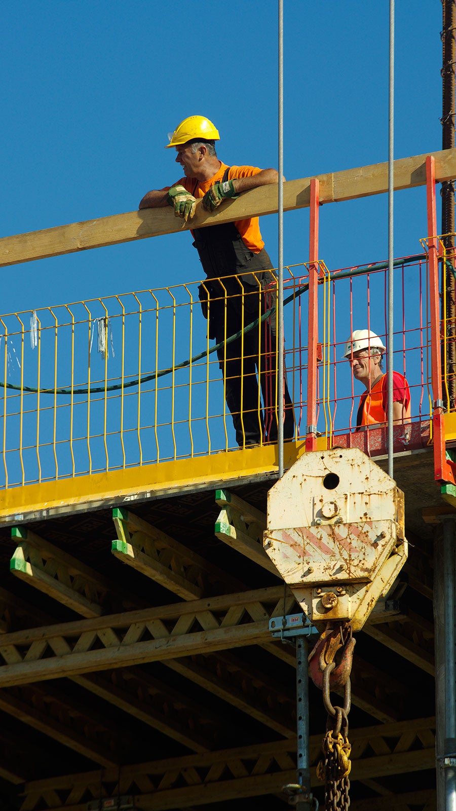 PERI PROKIT ajutiste ohupiirete süsteem tagab maksimaalse turvalisuse ehitusobjekti lahtistel servadel kogu ehituse vältel. Süsteemi kokkupanek võtab vähe aega, vajab vähe pingutust ning on lihtne teostada