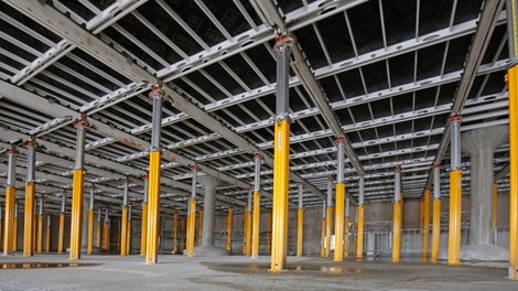 Noin 15 kg painavat SKYDECK-järjestelmän osat takaavat nopeat ja yksinkertaiset asennustoiminnot.<br/>