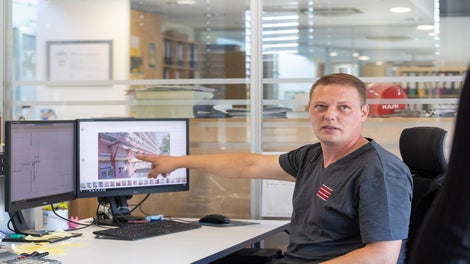 Die abwechslungsreiche Tätigkeit sowie die beeindruckende Aussicht machen für Jürgen Reuter die Faszination Gerüstbau aus.