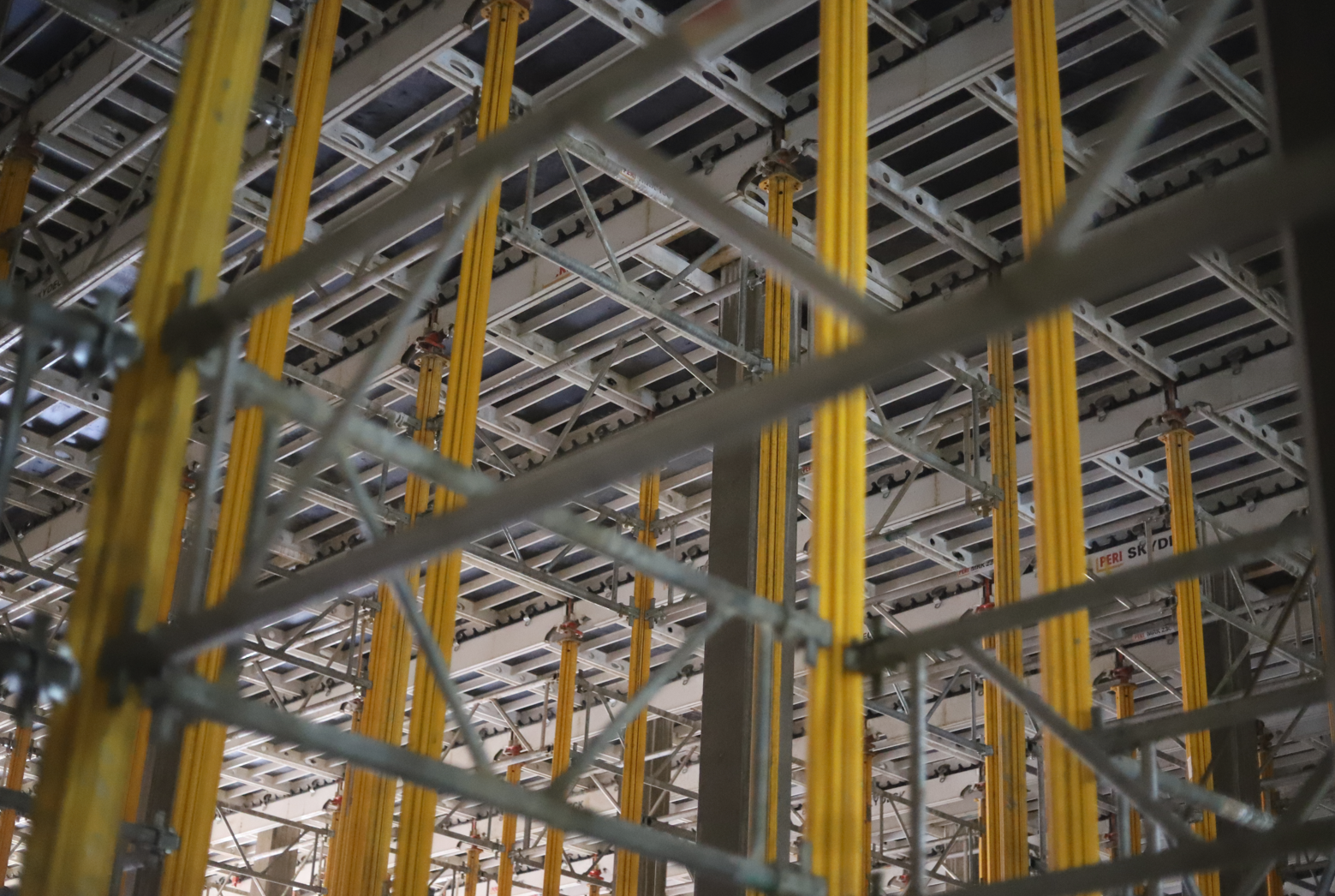 Breamfield DSR project featuring PERI UP Flex shoring and support systems installed within the water infrastructure structure during construction