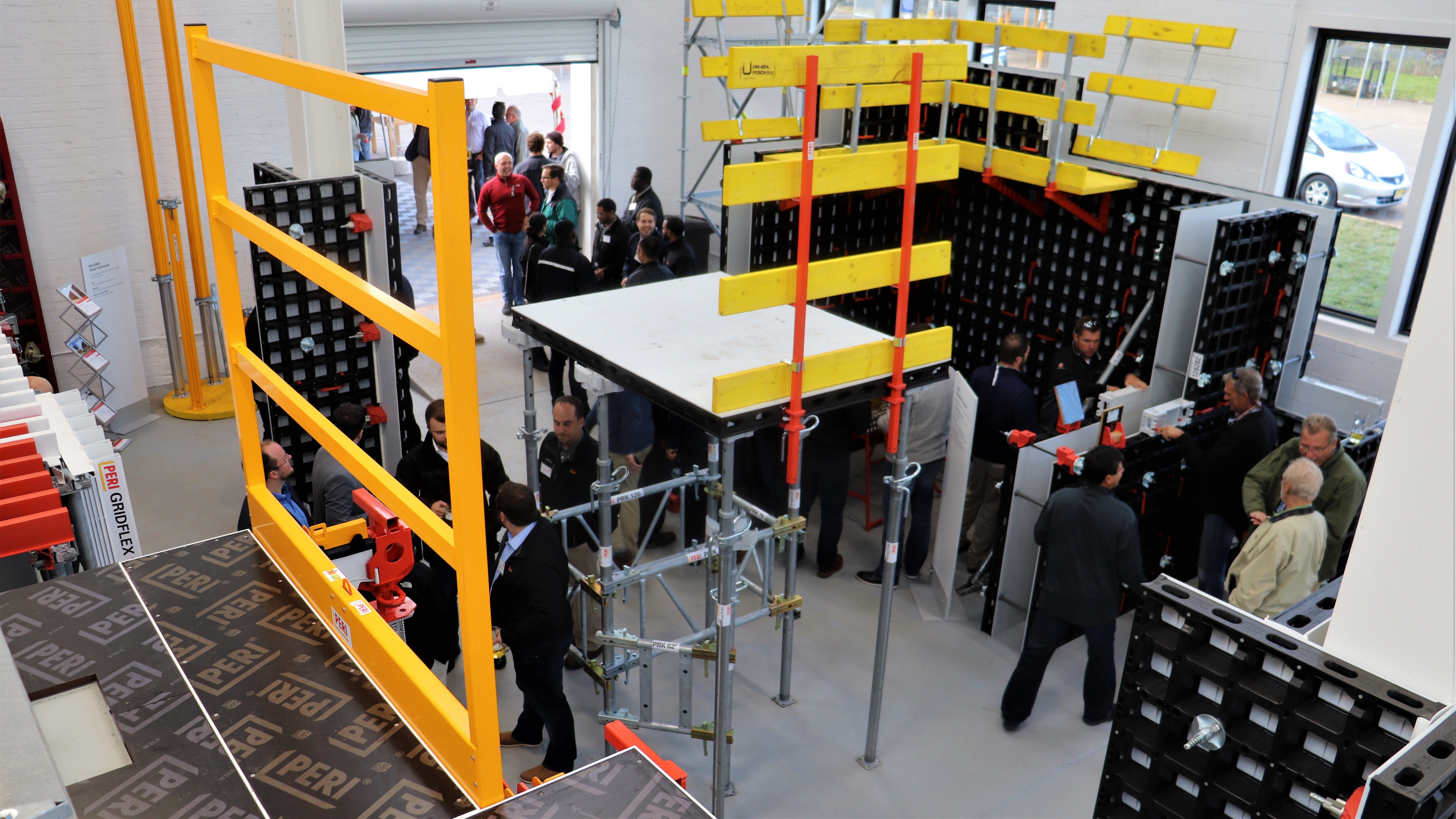 Customers had the opportunity to see and learn about the latest technologies and products in formwork and scaffolding technology in the new exhibition hall.