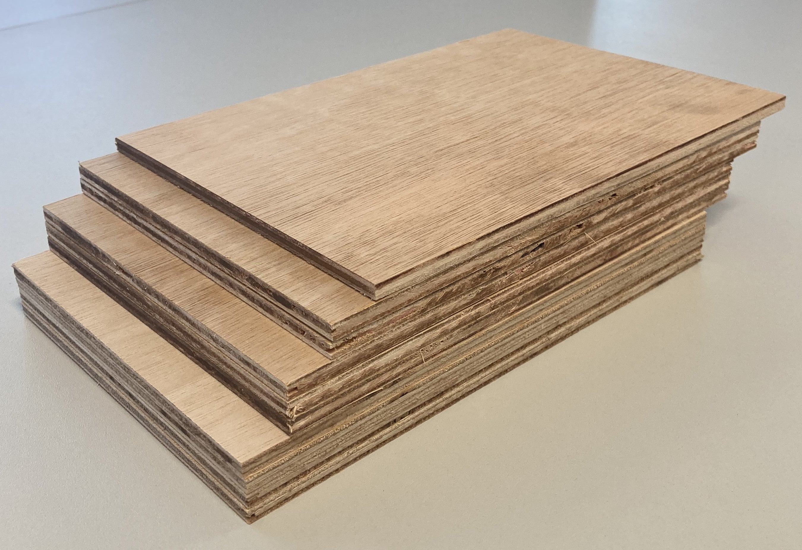 Available in both Class 2 and Class 3, PERI's hardwood plywood panels are chosen for strength and stability.