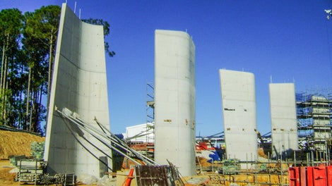 The 5 southern external walls elements were the first part of the structure completed