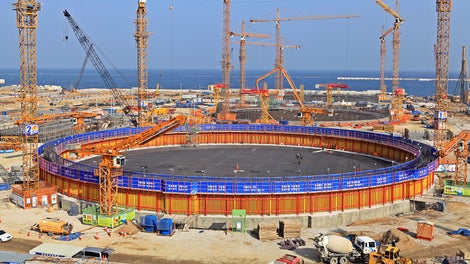 삼척 LNG 탱크, 강원 삼척시 원덕읍