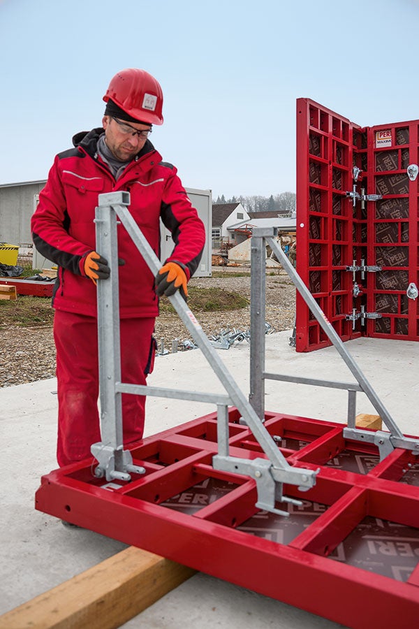 Det modulære MXK system består af lette, præmonterede systemkomponenter. Montering kan foregå manuelt på jorden.