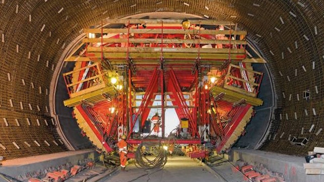<p>F&amp;uuml;r Lastkombinationen im Tunnel-, Br&amp;uuml;cken- und Hochbau liefert PERI erstmalig einen Baukasten aus standardisierten, mietbaren Systembauteilen und Verbindungsmitteln.</p><br/>