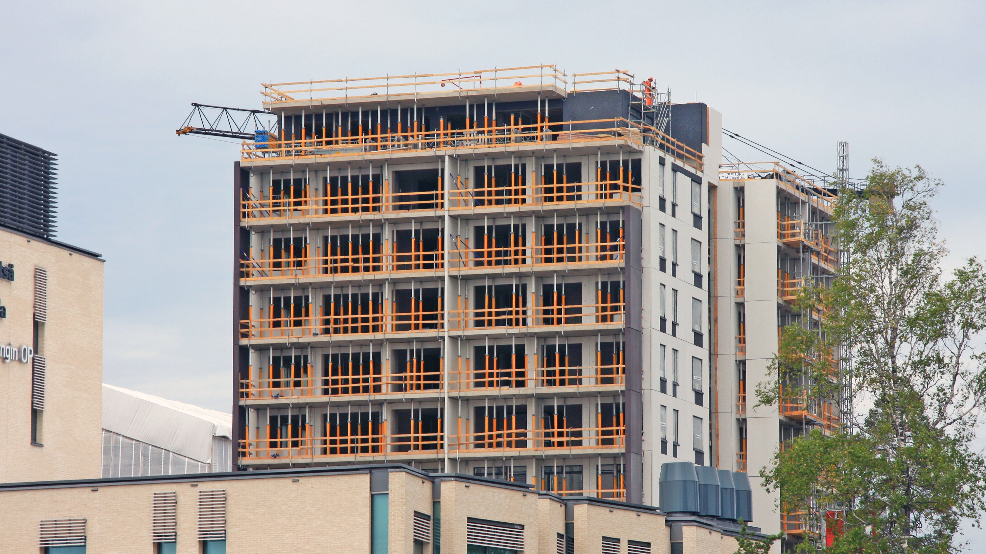 Jälkituennoista voidaan poistaa MRK-kehykset, ja siirtää ylempien kerrosten asennuksiin.