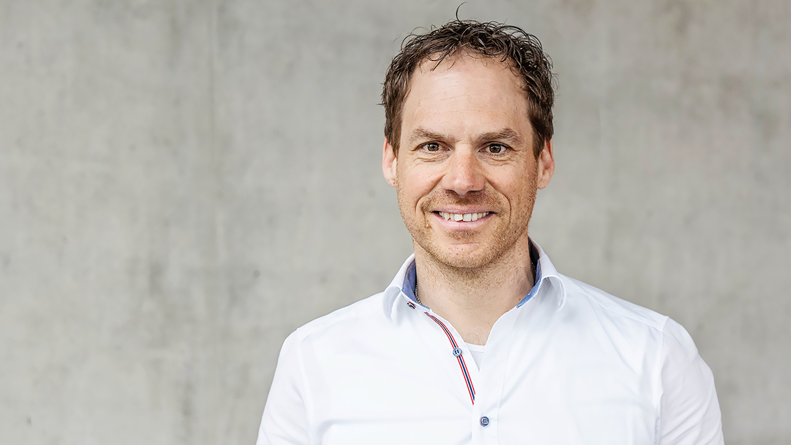 „Wenn mir mal keine Ideen kommen, gehe ich joggen und plötzlich sprudelt es wieder in meinem Kopf. Das hat mir auch bei der Willemsbrücke geholfen.“ <br/>