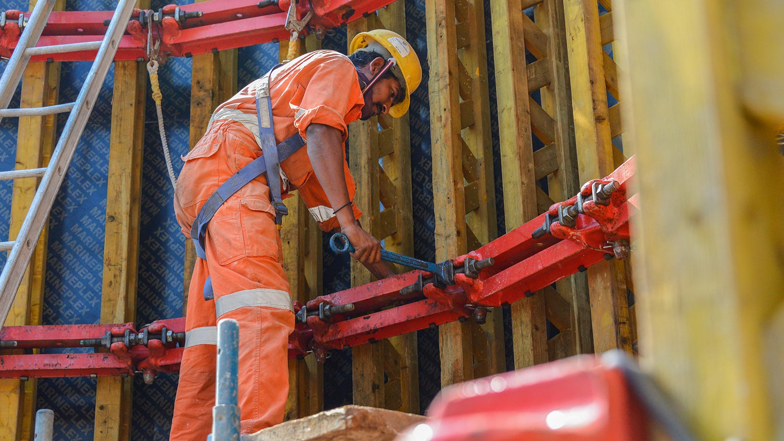 The GRV articulated waler is continuously adjustable and thus allows the realization of virtually all circular structures.