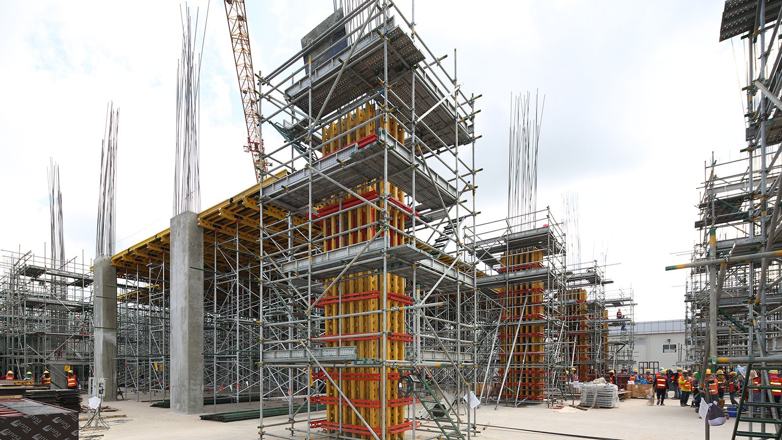 Seagate's biggest hard disk drive plant in the world location in Korat.