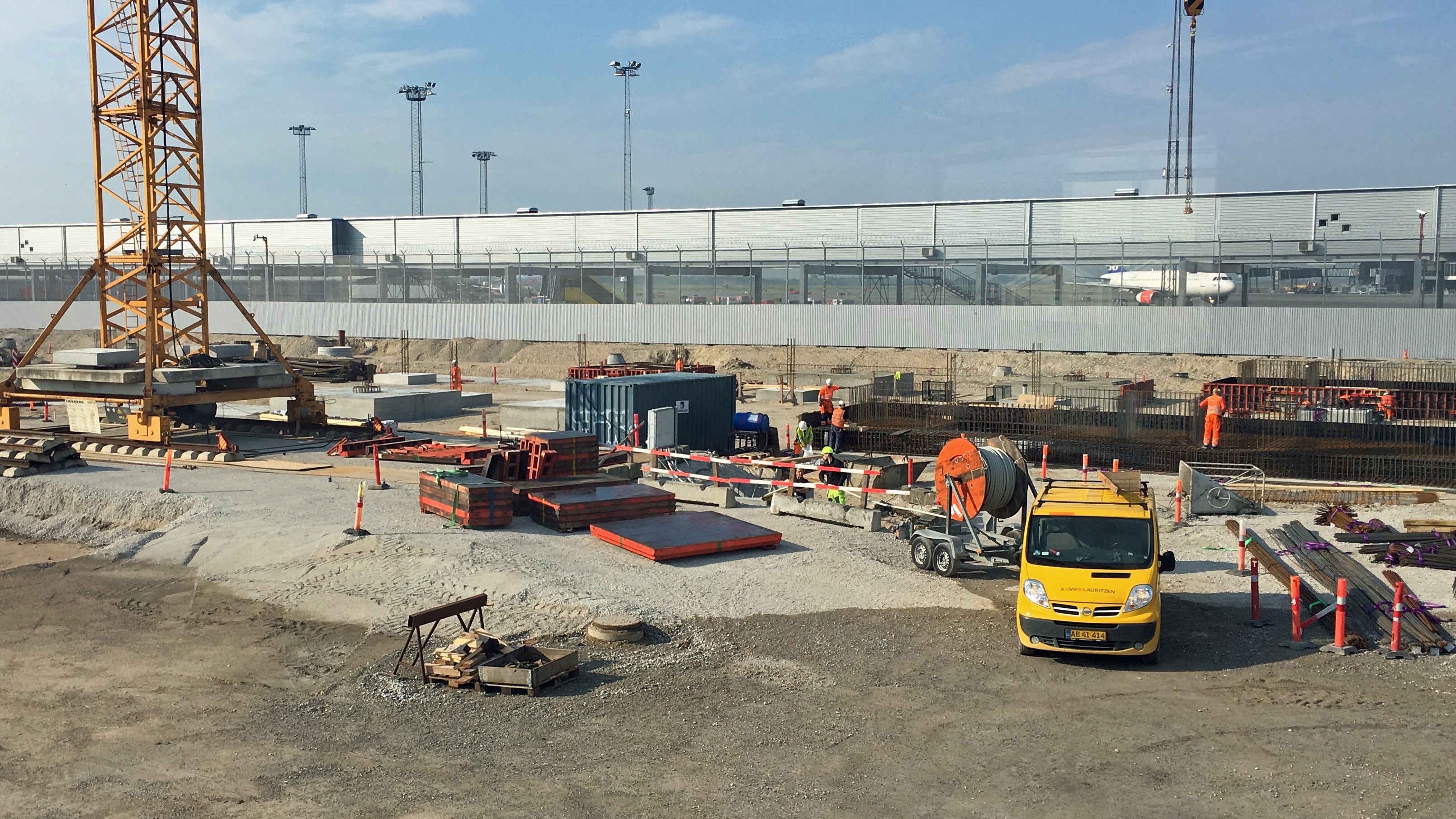 Fundamenter bliver støbt til kernerne