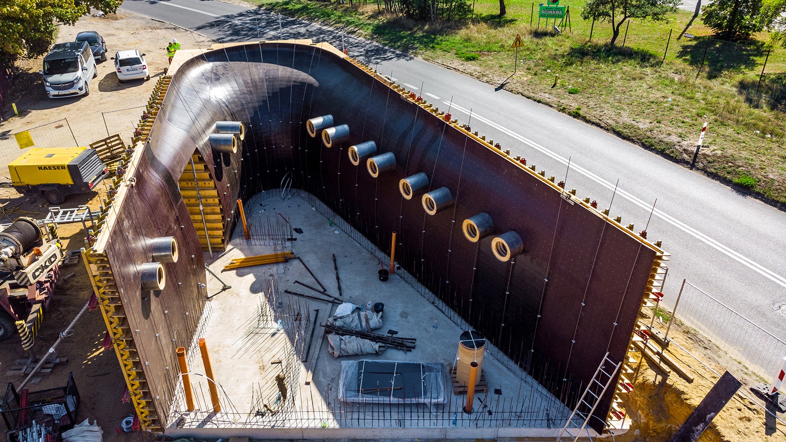 Rozwiązania PERI ułatwiają wykonanie każdego zamierzenia budowlanego dzięki doświadczeniom Inżynierów PERI biorących udział w ciekawych projektach w Polsce i na świecie. 